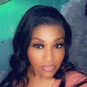 Meet your Posher, Carleshia